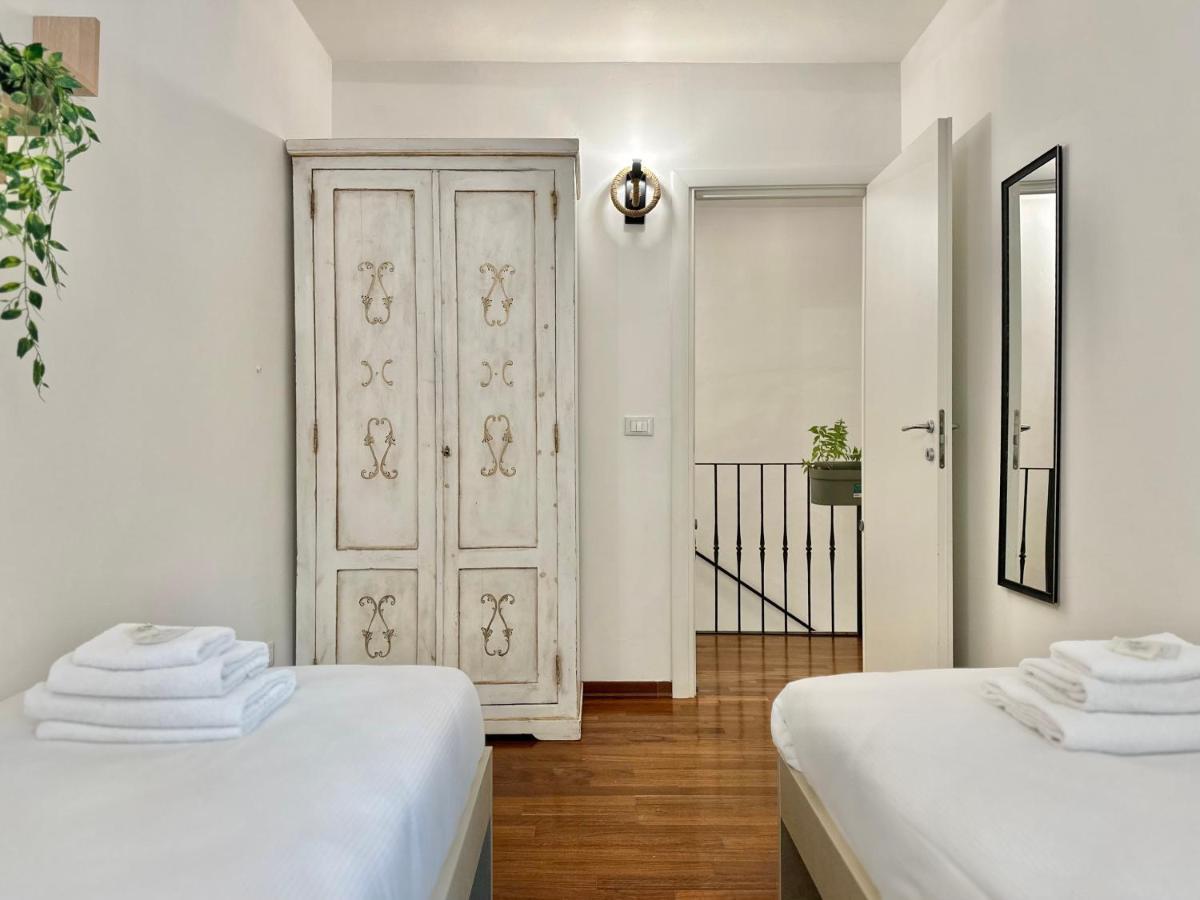 A 2 Passi Dal Duomo Con Parcheggio E 3 Camere Firenze Bagian luar foto